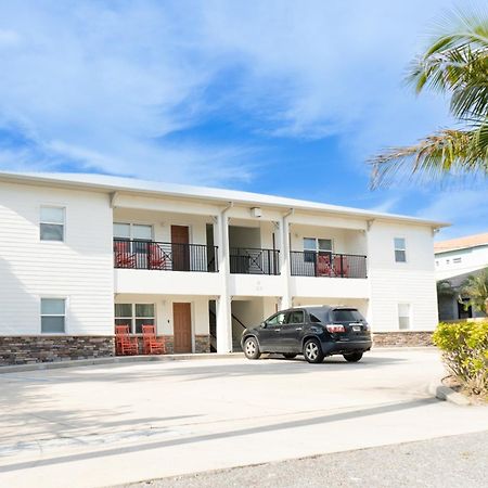Sole Suite #1-2 Min To Beach-Patio & Courtyard Cocoa Beach Exterior photo