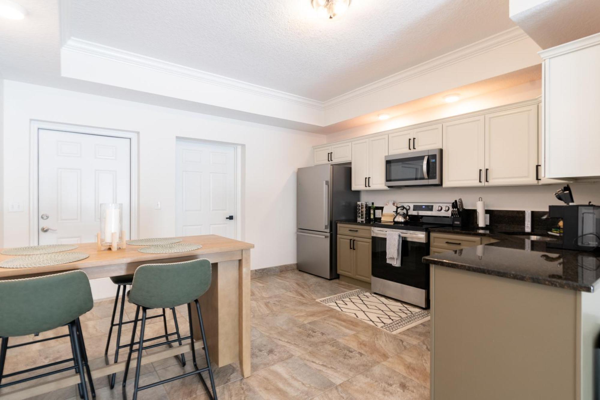 Sole Suite #1-2 Min To Beach-Patio & Courtyard Cocoa Beach Exterior photo