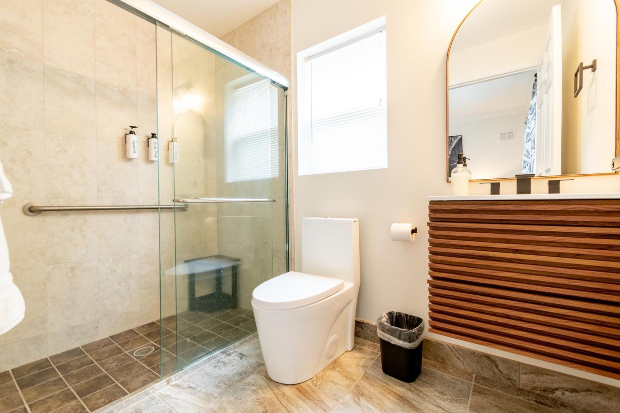 Sole Suite #1-2 Min To Beach-Patio & Courtyard Cocoa Beach Exterior photo